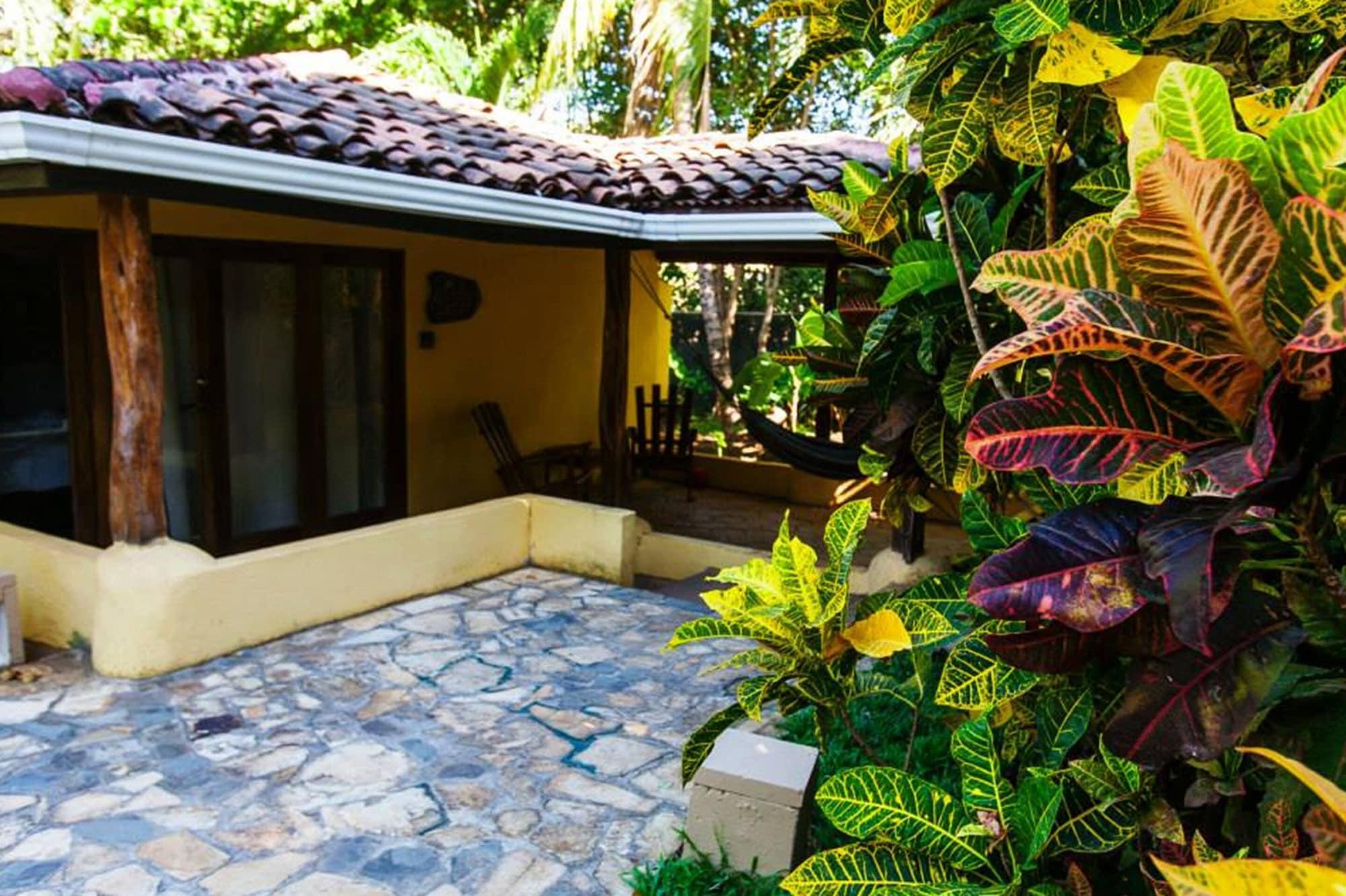 Hotel Pasatiempo Tamarindo Exterior foto