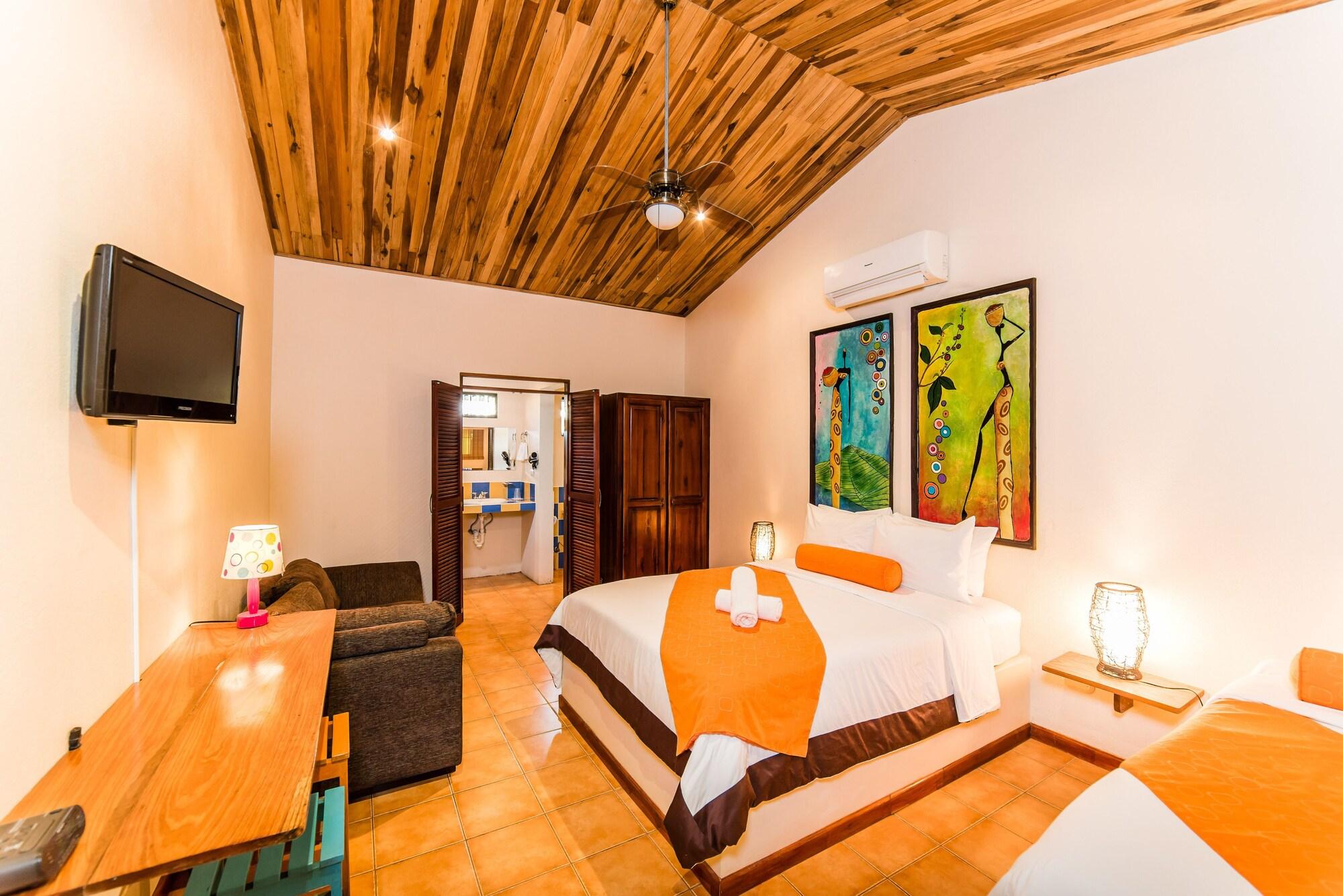 Hotel Pasatiempo Tamarindo Exterior foto