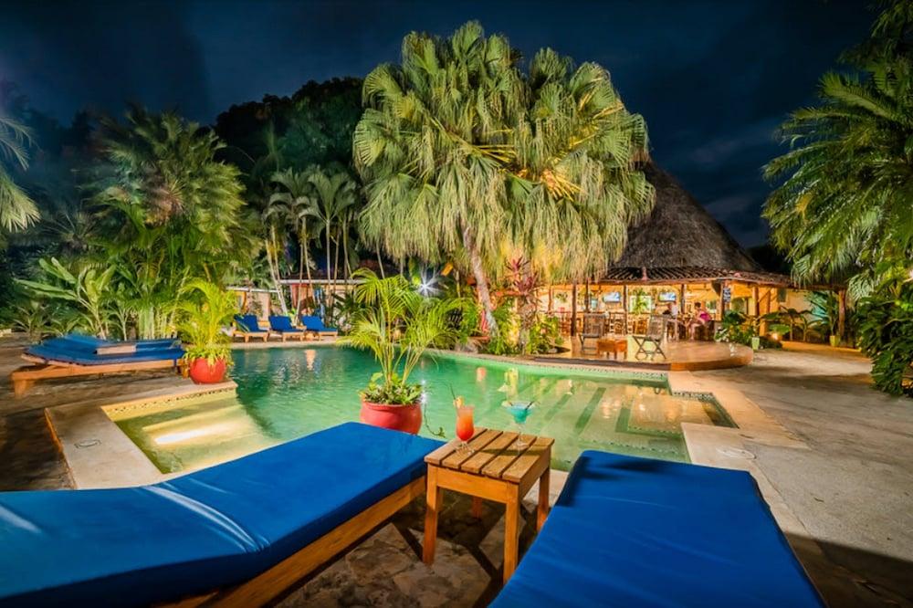 Hotel Pasatiempo Tamarindo Exterior foto
