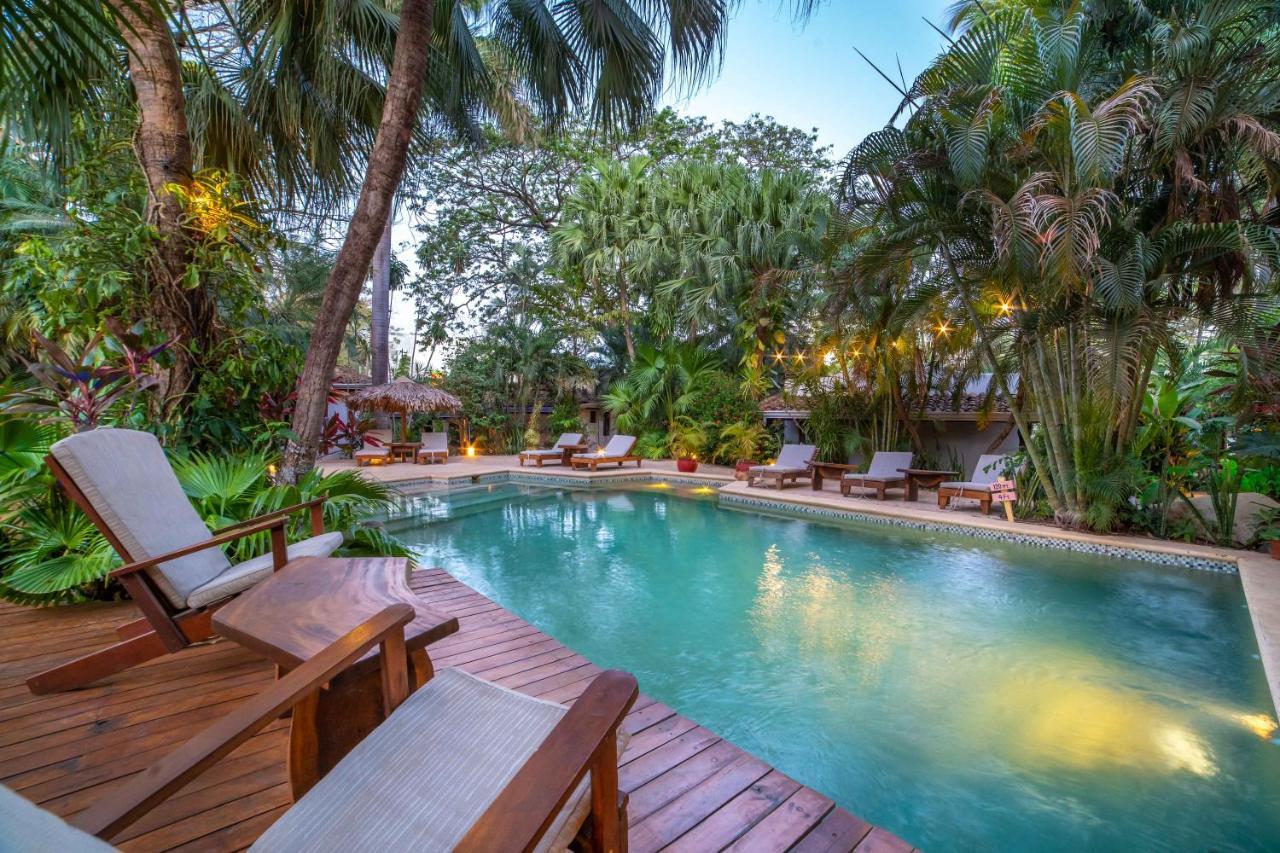 Hotel Pasatiempo Tamarindo Exterior foto